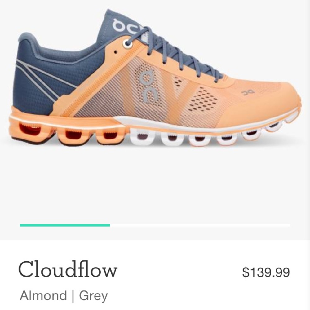 On Cloudflow women’s running shoes 9.5